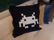 Poszewka space invaders handmade