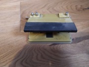 Dziurkacz Delfin KIN PRL żółty 