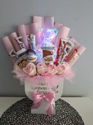 Kielich Komunijny z misiem świecącym i słodyczami 