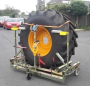 Winda wózek podnośnik rolki do kół felg.