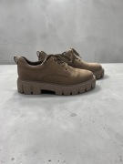 Beżowe buty Catwalk typu chunky / platform sneakers