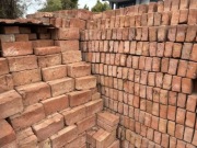 Stara cegła pełna, na grill , wędzarnie!  60 groszy za sztukę.