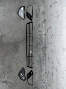 Atrapa grill lampy przeciwmgielne zderzaka Ford Fiesta mk5 mk6