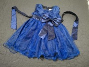 Dziecięca elegancka szafirowa sukienka rozmiar 80