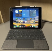 iPad 10.2 9th Gen - 64GB Wifi + Logitech Combo Touch + Apple Pencil 1 Gen