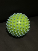 Piłka z wypustkami dla dzieci