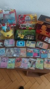 Duży Zestaw Pokemon Figurki Karty Kubek