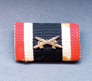 Baretka KVK z mieczami do medau Kriegsverdienstkre.