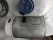 Samsung Jet VS20A95823W - pojemnik na smieci