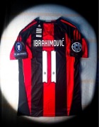 (S) Ibrahimović #11 AC Milan 2010/2011 Nowa Domowa Koszulka Czarna Czerwona