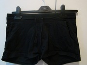 3 pary spodenek rozm. +- M