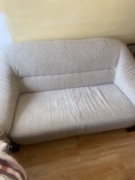 Biurko witryna sofa