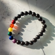 Hematyt bransoletka minerały 8 mm flaga tęcza gej lesbijka LGBT lgbtq gay