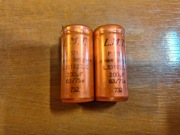 Dwa kondensatory L.M.T 200uF 65/75V