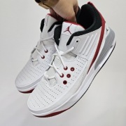 Nowe Nike Air Jordan Max Aura 5 buty męskie 44,5 białe 