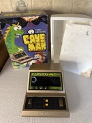 Gra elektroniczna Cave Man od Tomy - LCD jajeczka prl wilk zając