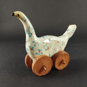 ptak ptaszek na kółkach ceramika szkliwiona unikat