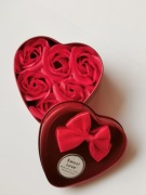 Prezent na Dzień Kobiet - mydełka w kształcie róży