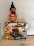 Hot wheels city rajdowa lodziarnia HTN77 autko i gratis maskotka słodycze