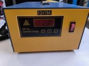 Ładowarka/prostownik automatyczny 12V/18A.Stan dobry.