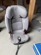 Maxi-Cosi TITAN PRO