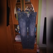 Sprzedam Dżinsy 