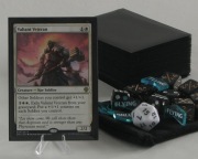 ZESTAW Gotowa Talia - Veteran's Ascent (Mono-White Aggro) + Akcesoria