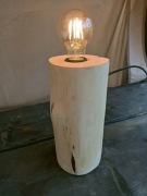 Lampka drewniana 