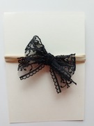 Opaska bezuciskowa kokarda haft na tiulu