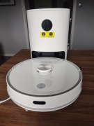 Robot sprzątający Honiture Q6 Pro z funkcją automatycznego opróżniania