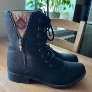 Czarne botki damskie z motywem Harry Potter