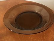 Duży okrągły półmisek ( talerz)28,5 cm , Arcoroc France z okresu PRL