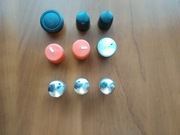 Pokrętła do potencjometrów.