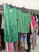 Bluzka koronkowa max biust 125 cm