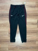 Spodnie Młodzieżowe Nike F.C Libero Dri-Fit 137-147cm r.M