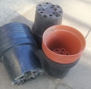 50szt Doniczki produkcyjne 2,0 - 2,5l okrągłe