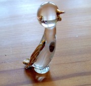 SZKŁO; PINGWIN ZE ZŁOTYMI AKCENTAMI