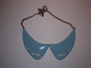 Niebieski kołnierzyk