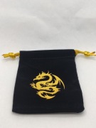 Woreczek welurowy z smokiem | czarny | złoty nadruk | sakiewka 