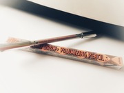 Benefit Gimme Brow+ Volumizing - Kredka do brwi - WARM BROWN