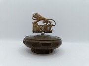 Znaczek Benz Lew całość z mosiądzu - oryginał!