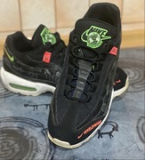 Nike Worldwide QC9743-001 czarne rozm. 44