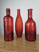 3 czerwone ozdobne szklane butelki wazony z czerwonego szkła zestaw