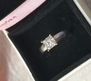 Unikatowy pierscionek z brylantem 1.65ct 750 Hornemann