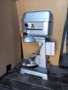 Miesiarka planetarna – mikser planetarny uniwersalny b10 10 l