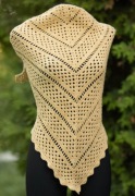 Bezowa chusta handmade szydełko 