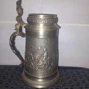 Kufel zabytkowy i kielich 