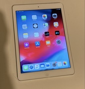 Apple iPad Air 32 GB w kolorze srebrnym.