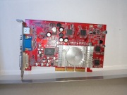 Karta graficzna Gigabyte Radeon 8500 128 MB GV-AP128DG-H AGP X4