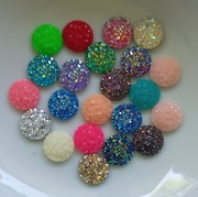 Dżety okrągły kaboszon z żywicy 1,2cm 22szt